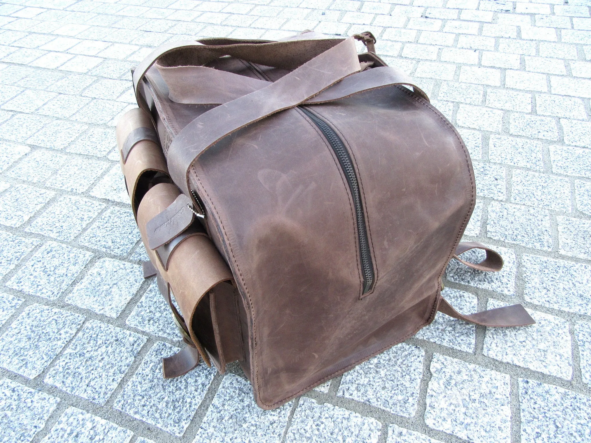 Amwaj Backpack / Rucksack / Travel bag - Espresso contrast