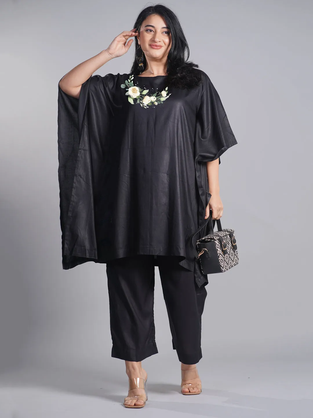 Black Rayon Kaftan - White Flowers