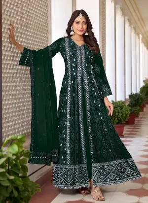 Exquisite Pakistani Front Slit Salwar Suit