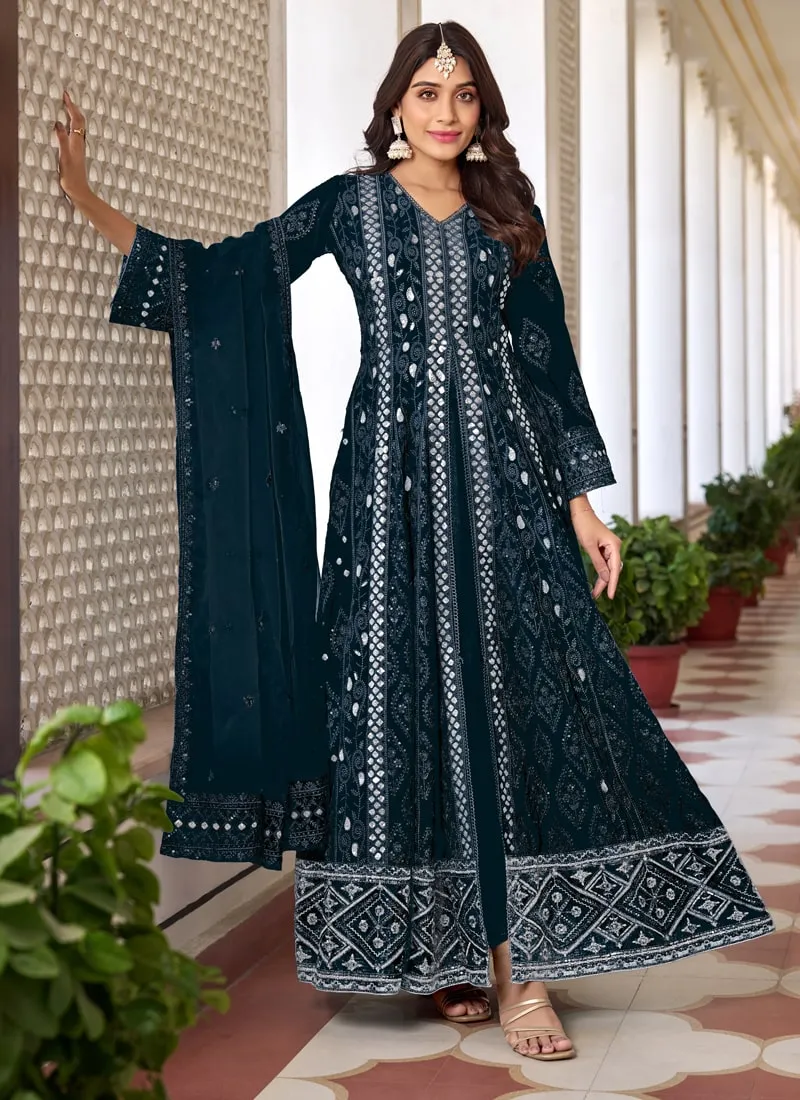 Exquisite Pakistani Front Slit Salwar Suit