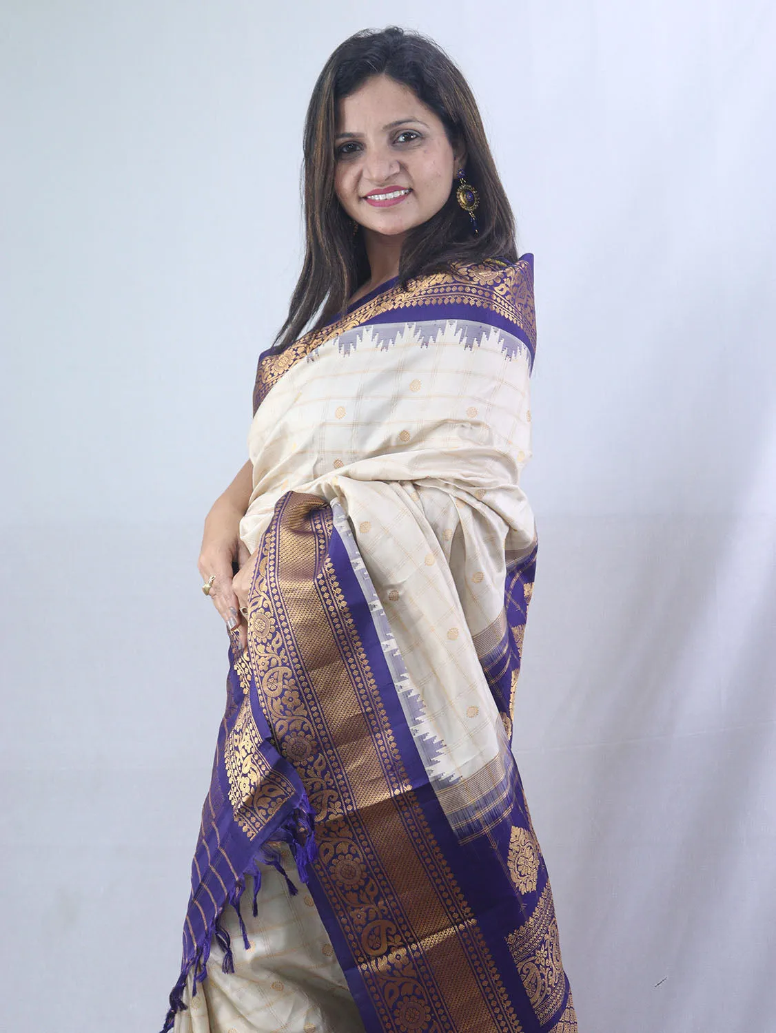 Exquisite Pastel Gadwal Handloom Silk Saree - Pure Elegance