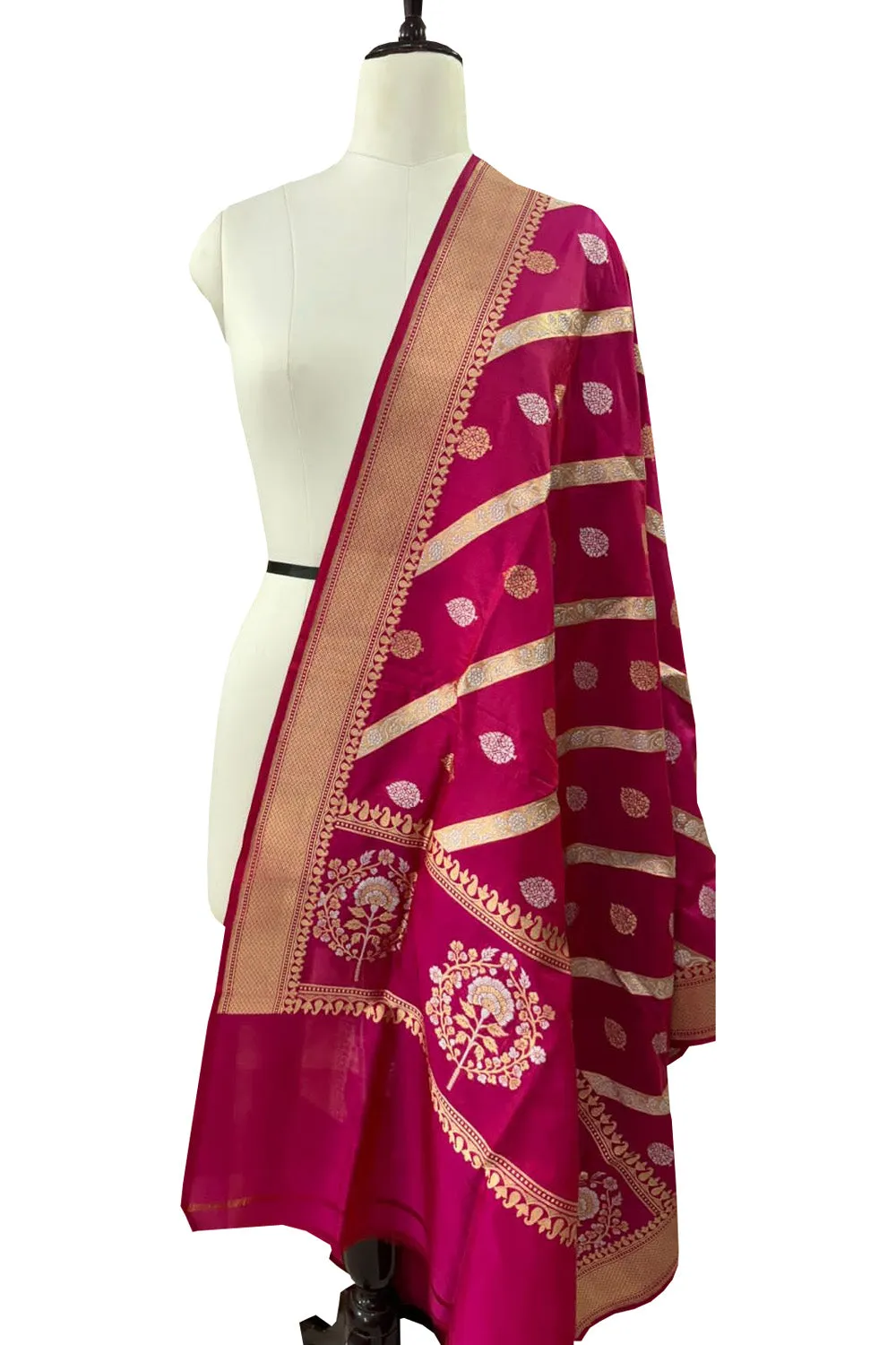 Exquisite Pink Banarasi Handloom Silk Dupatta