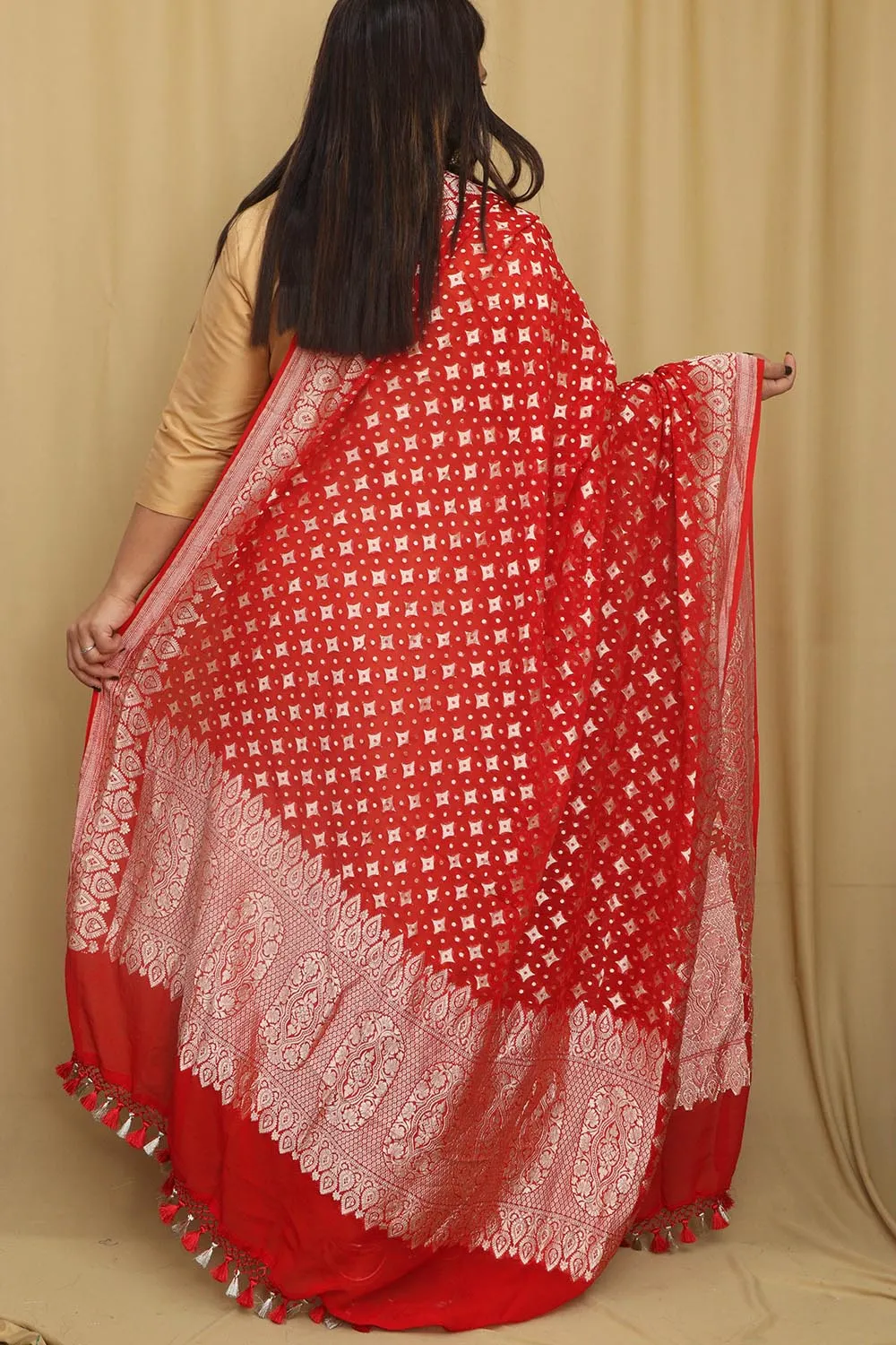 Exquisite Red Banarasi Handloom Pure Georgette Dupatta