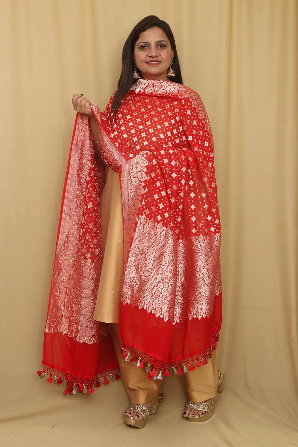 Exquisite Red Banarasi Handloom Pure Georgette Dupatta