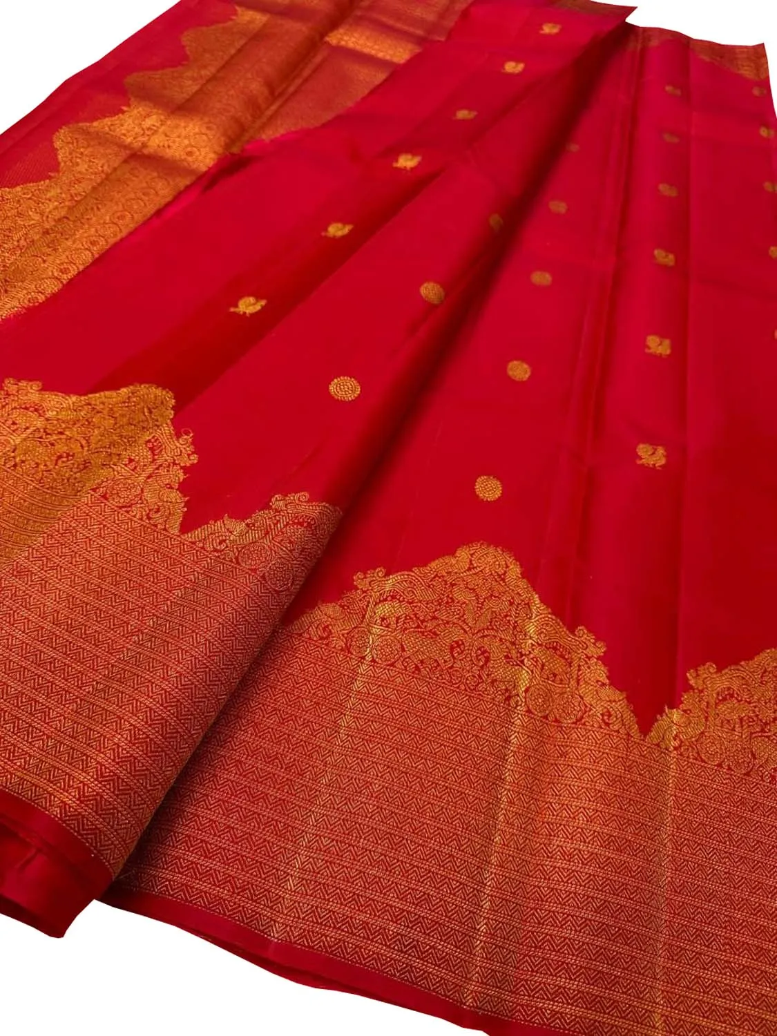 Exquisite Red Kanjeevaram Handloom Silk Saree