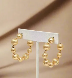 Exquisite Ribbed Bead Hoop Earrings