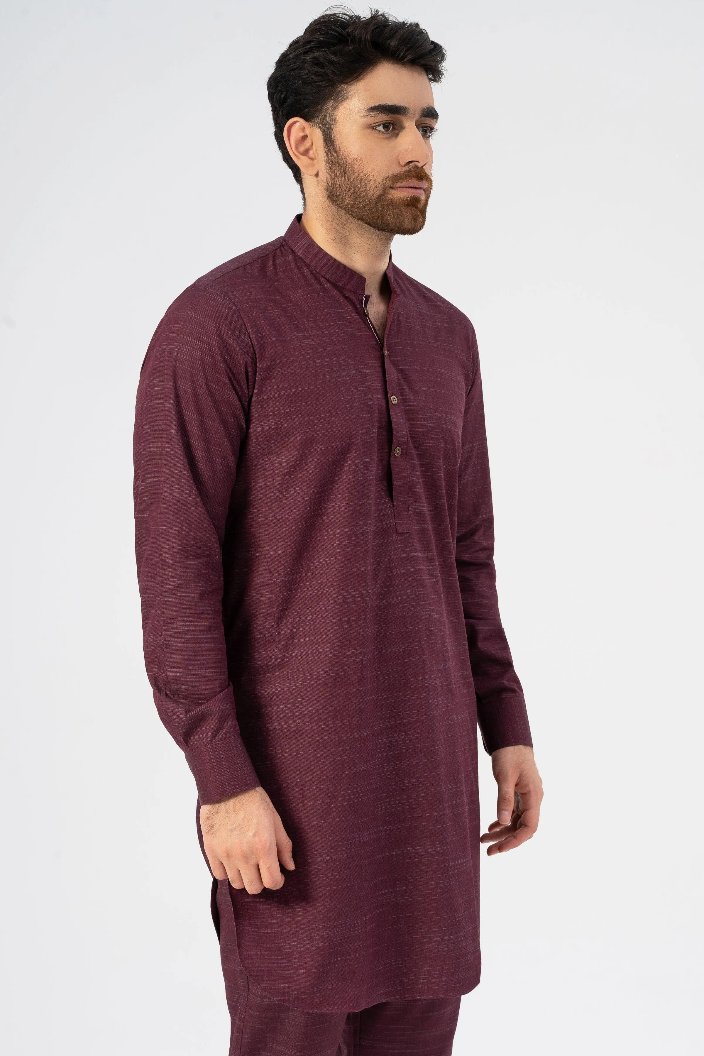 EXQUISITE TEXTURED KURTA PAJAMA MAROON