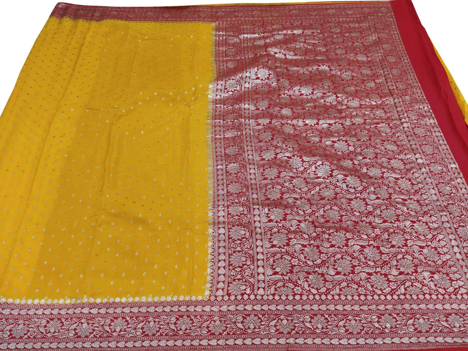 Exquisite Yellow Banarasi Crepe Silk Saree - Handloom Beauty