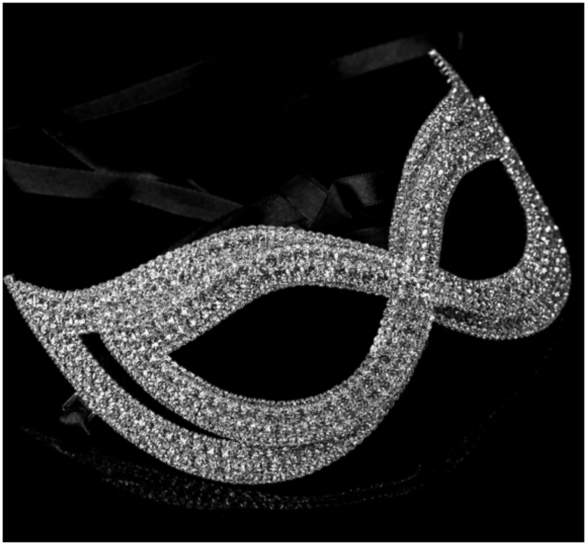 Ondrea Exquisite Double Cat Eye Masquerade Mask | Crystal | Silver