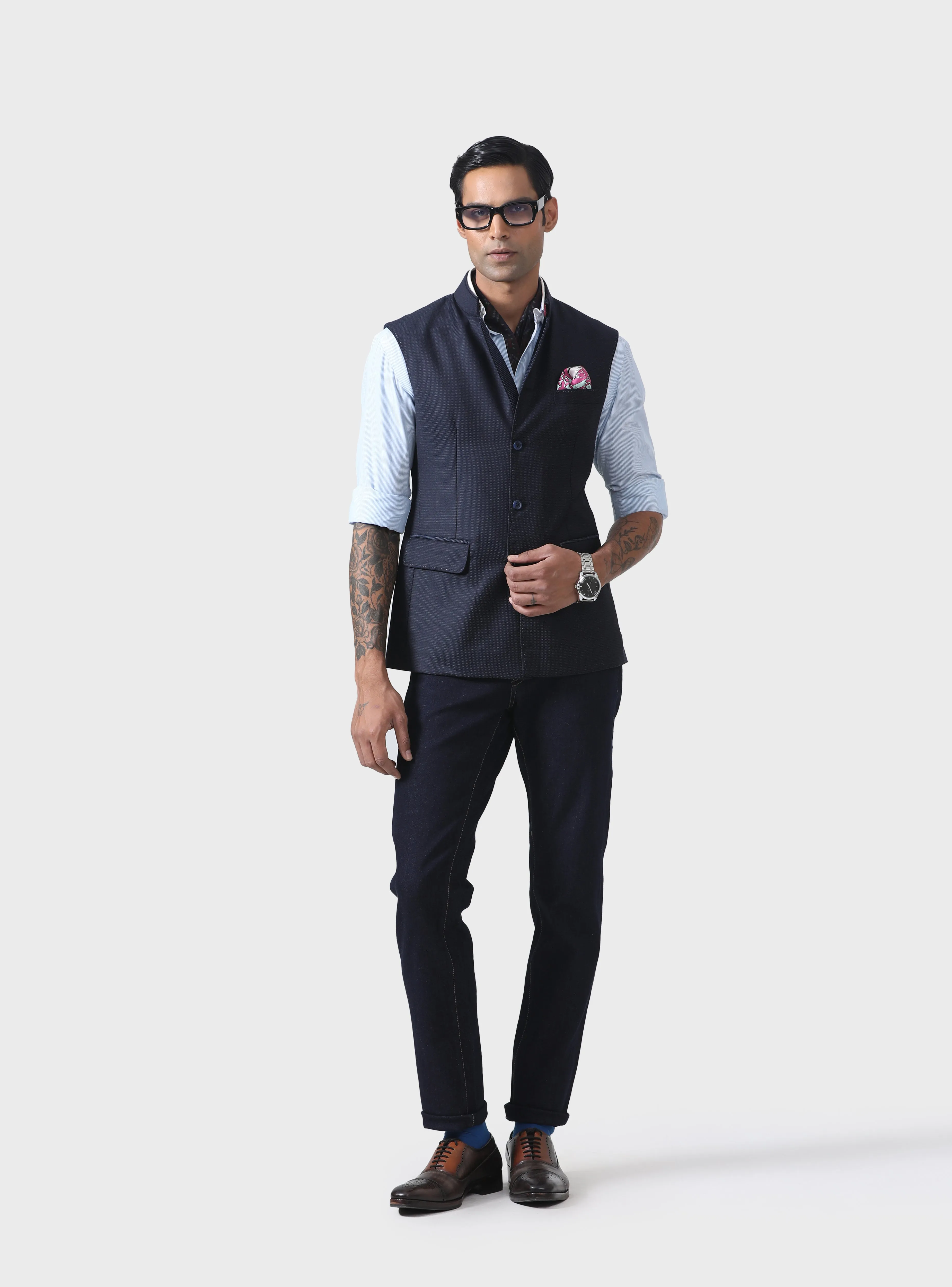 SARTORIAL SOPHISTICATION THE EXQUISITE WOOL WAISTCOAT