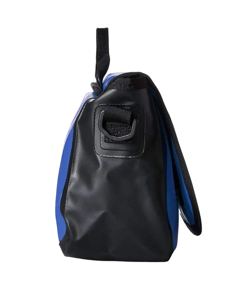 Stream Trail Clam Shoulder Bag