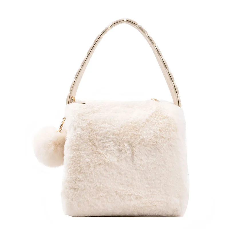 Sweet Zephyr Mini Plush Chain Bag