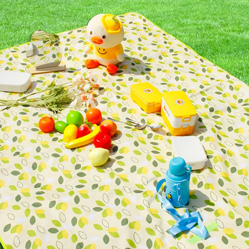 Waterproof and Quick-drying Outdoor Vacation Travel Large Camping Picnic Mat Anti-sand Cushion