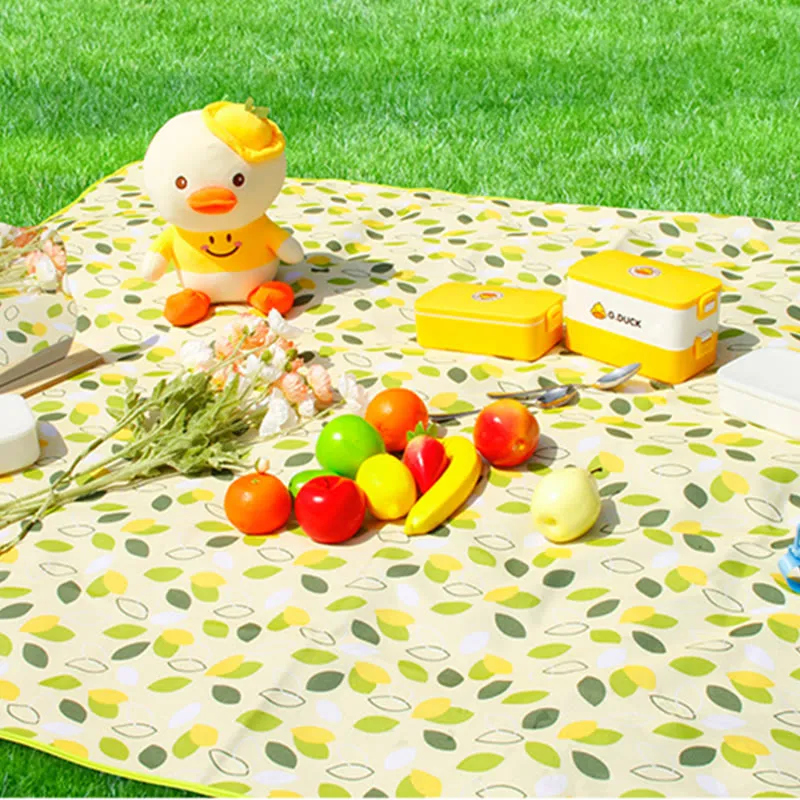 Waterproof and Quick-drying Outdoor Vacation Travel Large Camping Picnic Mat Anti-sand Cushion