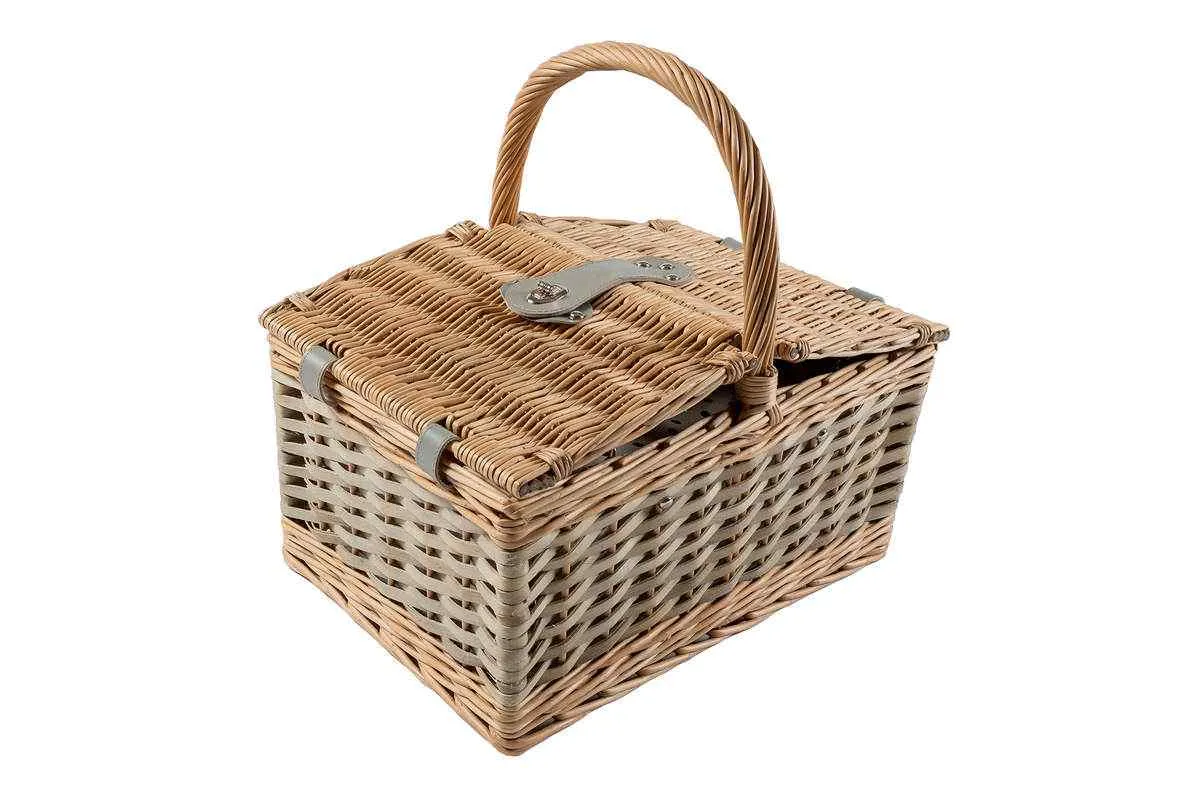 Yuppie Gift Baskets Polka Picnic Basket (4 Persons)